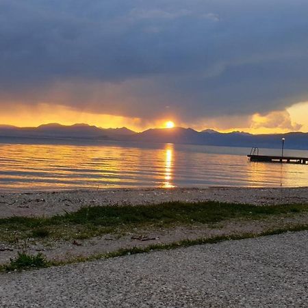 Verde & Lago Appartamento Vicino Al Lago Di Garda Calcinato Exterior foto